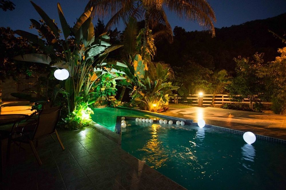 Icis Villas Brewers Bay Exterior photo