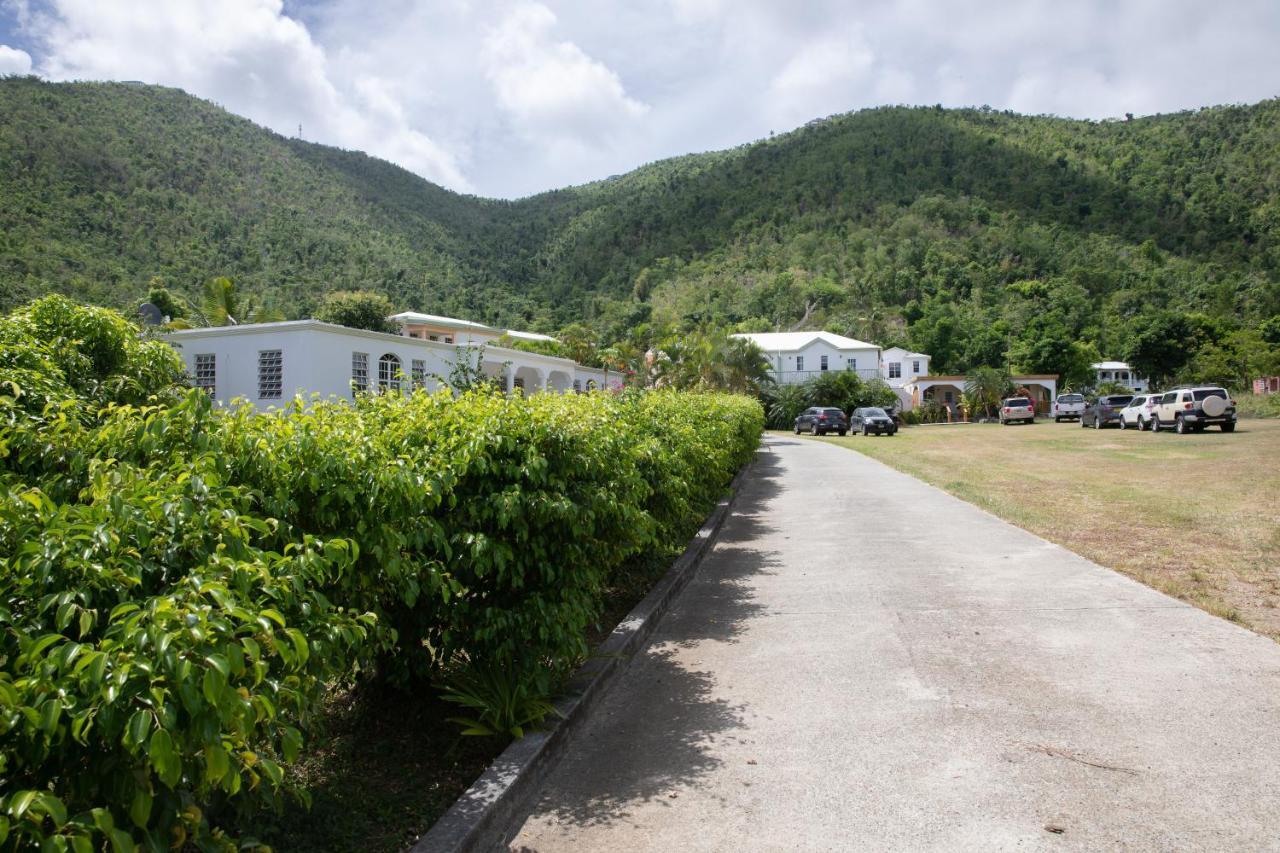 Icis Villas Brewers Bay Exterior photo