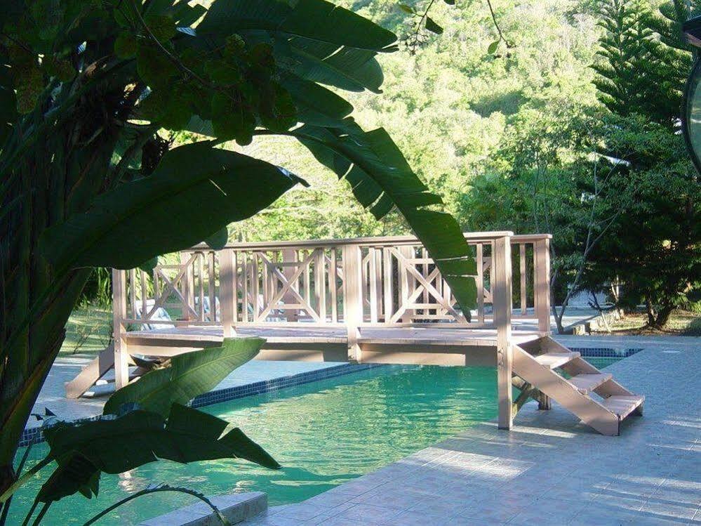 Icis Villas Brewers Bay Exterior photo
